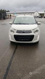 Citroen C1 PureTech 82 5 porte Shine Navi Camera