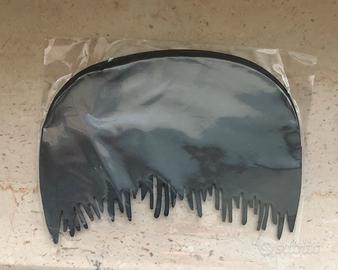 Pettine per fibre di cheratina
