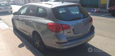 Opel Astra J non funzionante
