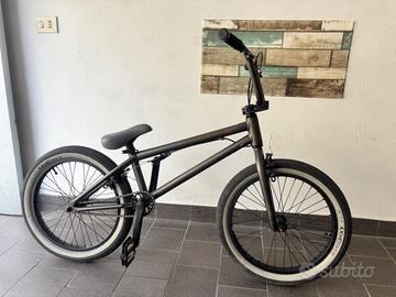 Bicicletta BMX