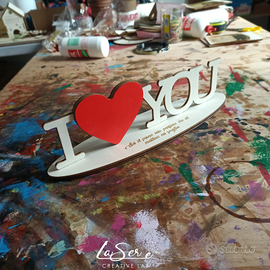 Scritta Love da appoggio con Dedica