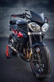 Triumph Street Triple 675 R