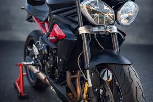 Triumph Street Triple 675 R