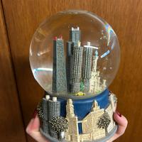 Chicago skyline musical snow globe