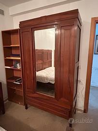 Camera da letto in legno massello stile Liberty