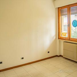Appartamento con ingresso indipendente, A/833
