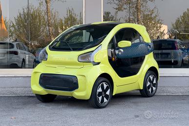 Xev Yoyo AUTO IN ARRIVO
