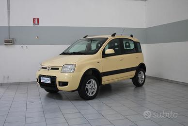Fiat Panda 1.3 MJT 16V DPF 4x4 Climbing