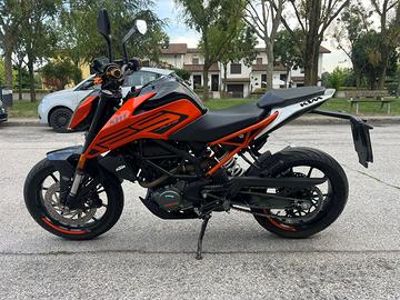 Ktm duke 125
