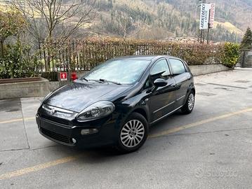 Ricambi Fiat Punto Evo 2010 5 porte nera e grigia