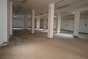 Locale seminterrato 397mq