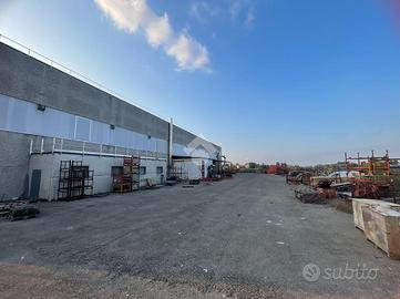 CAPANNONE A CORREGGIO