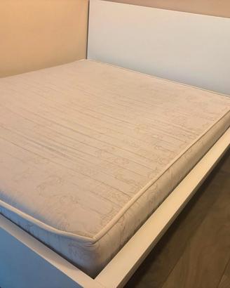 letto matrimoniale