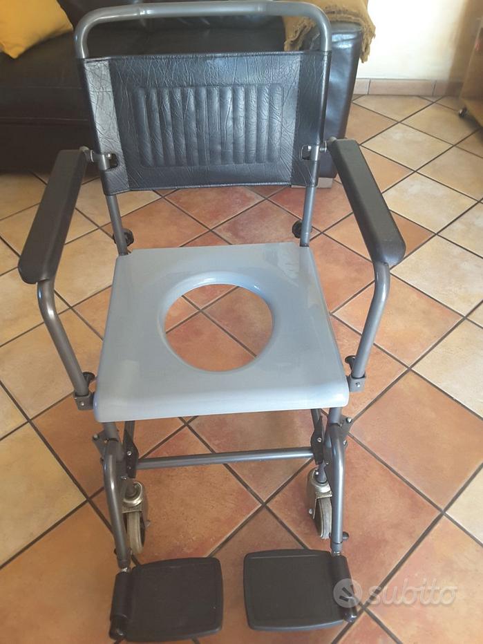 Sedia a rotelle con wc - Mobili usati 