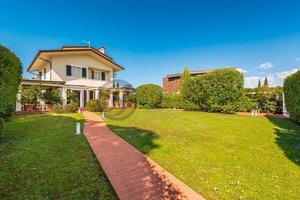 Villa di 230 m² con più di 5 locali a Forte dei Ma
