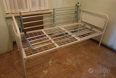 Letto per disabili/anziani con sponde 