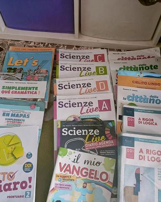 Libri scolastici III media