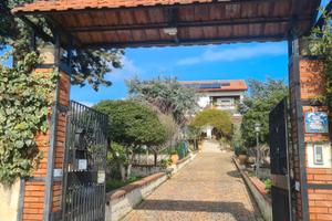 Casa vacanza con giardino, terrazza e piscina