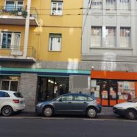 Negozio al piano interrato