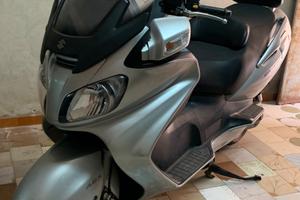 Suzuki Burgman 650 Executive ABS