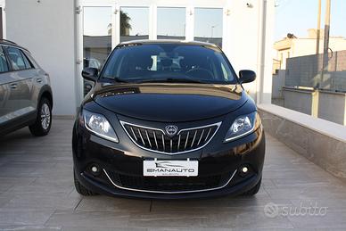 LANCIA YPSILON 1.0 HYBRID 70CV GOLD BLACK