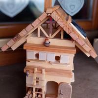 Casetta in legno fatta a mano