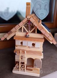 Casetta in legno fatta a mano