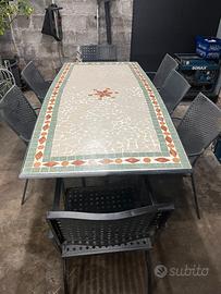 tavolo in mosaico