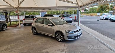 Volkswagen Golf 7 1.6 TDi 105cv HighLine