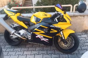 Honda cbr 954