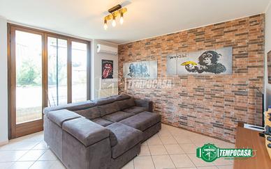 Spaziosa Mansarda in Porzione di Bifamiliare