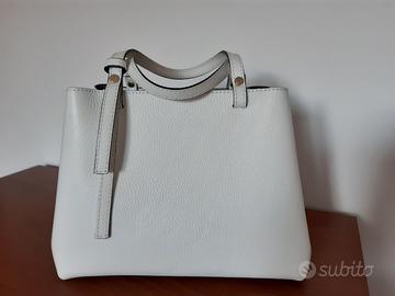 Borsa bianca donna a mano o a tracolla 