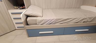 struttura letto con cassettoni+ materasso