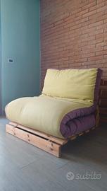 Divano letto futon struttura naturale

