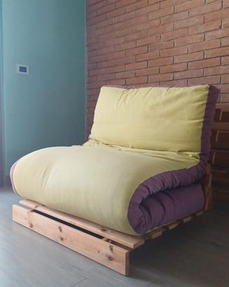 Divano letto futon struttura naturale

