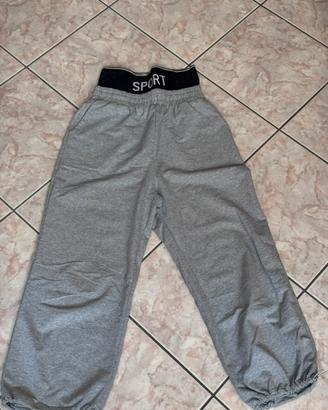 Pantaloni tuta