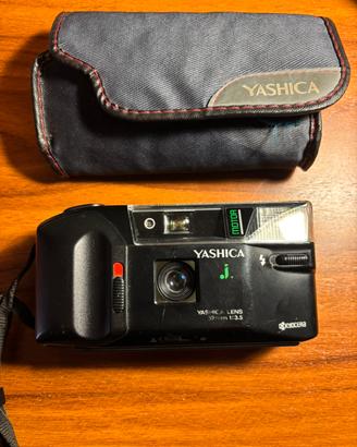 Yashica J Motor  - macchina compatta con motore
