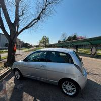 Lancia ypsilon 2004 1.2 multijet