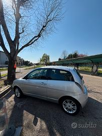 Lancia ypsilon 2004 1.2 multijet