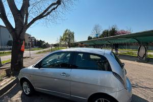 Lancia ypsilon 2004 1.2 multijet