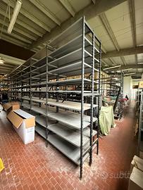 Scaffalatura mettalica componibile