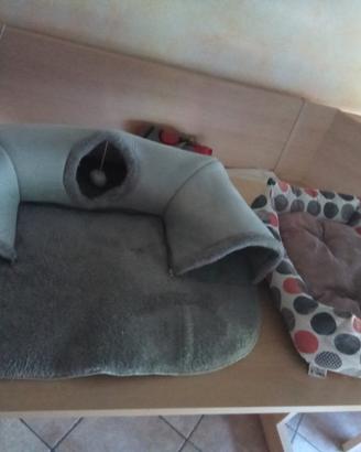 Tunnel gioco e poltroncina cuscino per gatti 