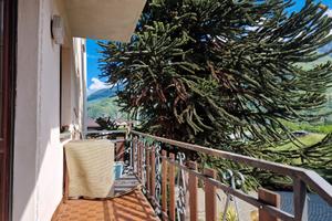 Appartamento con 2 box e cantina