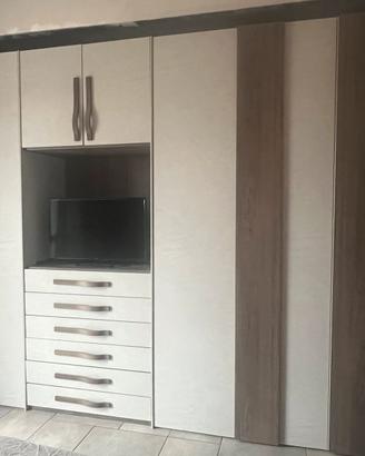 Camera da letto – Armadio + 2 comodini