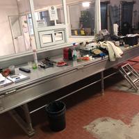 Tavolo in INOX con sponde