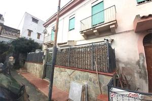 Rifinito e ampio appartamento due livelli 5 vani