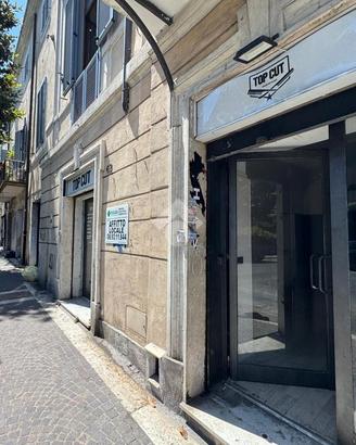 NEGOZIO A ALBANO LAZIALE