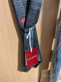 Cravatta Gucci