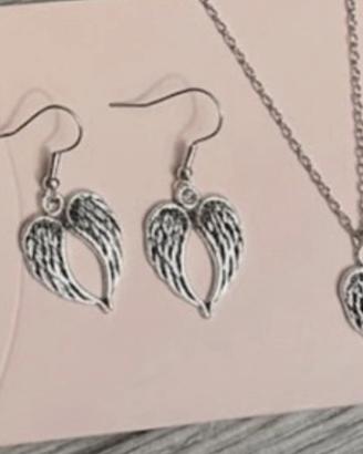 Set orecchini e collana