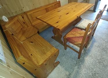 TAVOLO  MASSICCIO  CON  PANCA  ANGOLARE ROBUSTA